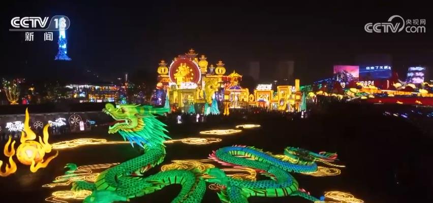 春節(jié)各地消費(fèi)市場涌熱潮 勾勒經(jīng)濟(jì)活力新圖景(圖2)