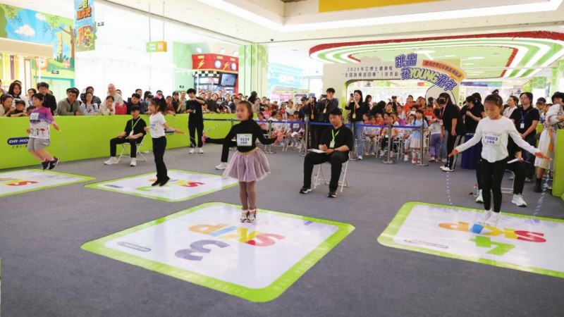 穿上江博士兒童運動鞋，跳出童年無限精彩!