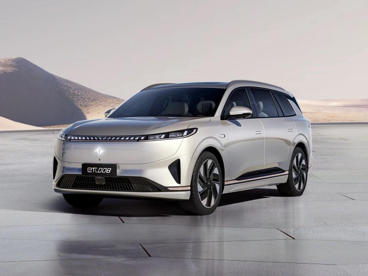 乘風(fēng)向上雙車(chē)齊發(fā)東風(fēng)eπ008與嵐圖FREE318即將上市