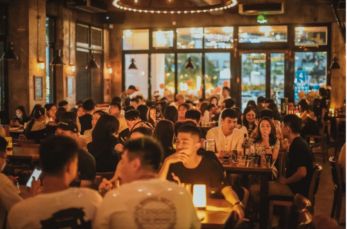 itc專業(yè)擴(kuò)聲系統(tǒng)實(shí)力進(jìn)駐「廈門COMMUNE餐酒吧」，暢享沉浸式live！(圖2)