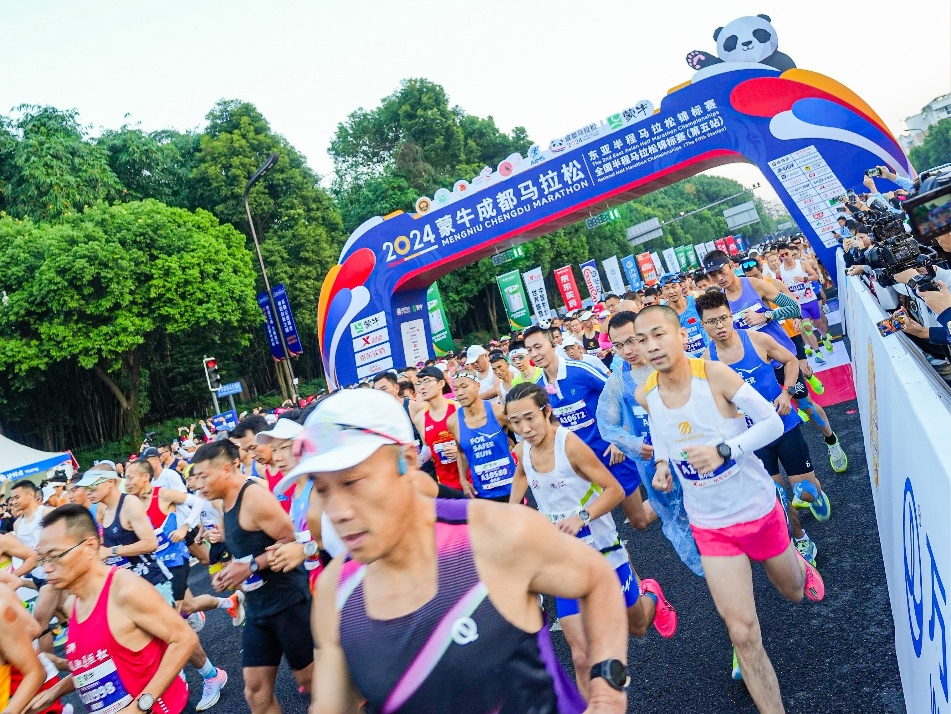 蒙牛百城馬拉松：以奔跑之姿，詮釋健康中國“新態(tài)度”(圖4)